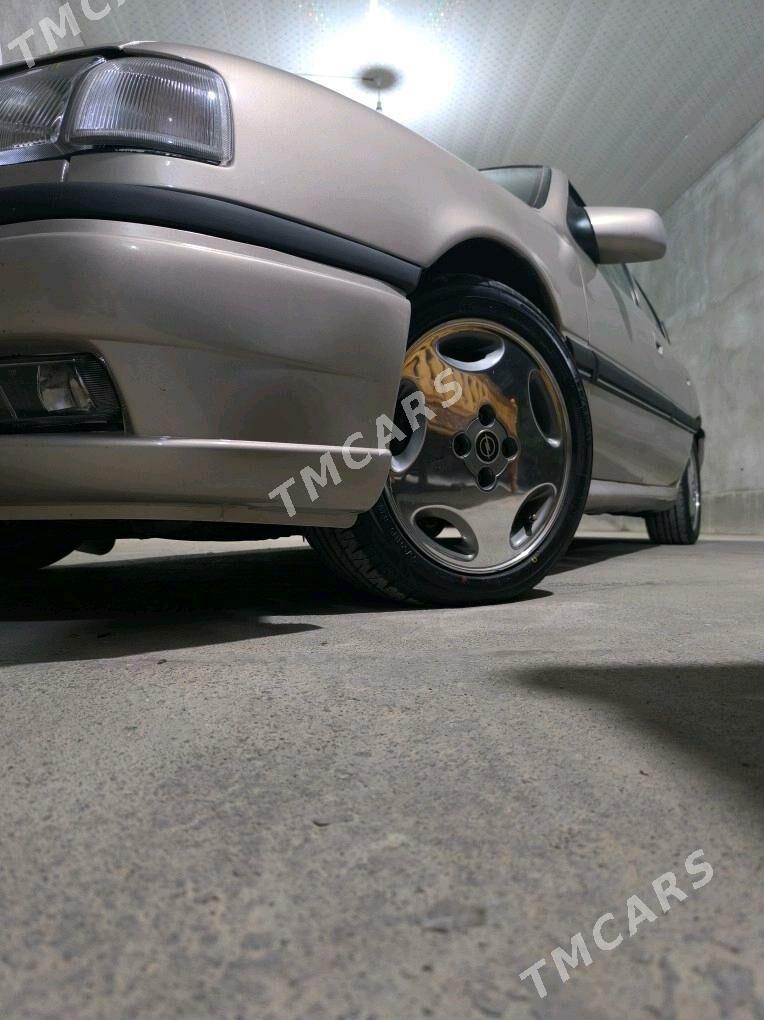Opel Vectra 1995 - 46 000 TMT - Чарджоу - img 1
