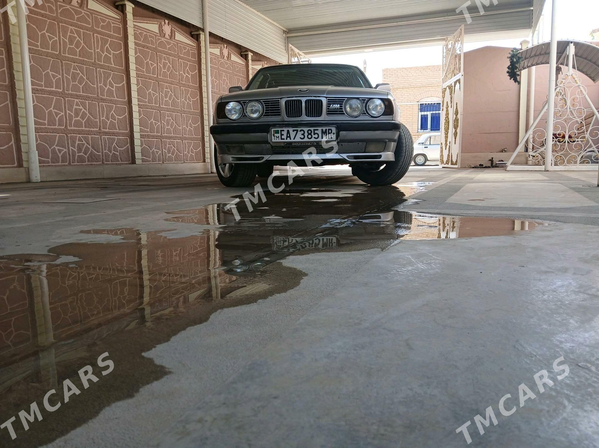 BMW 525 1990 - 54 000 TMT - Байрамали - img 3