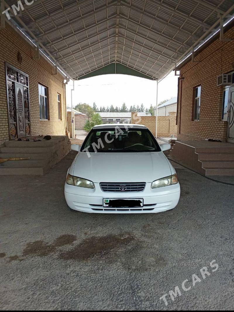 Toyota Camry 1998 - 128 000 TMT - Mary - img 1