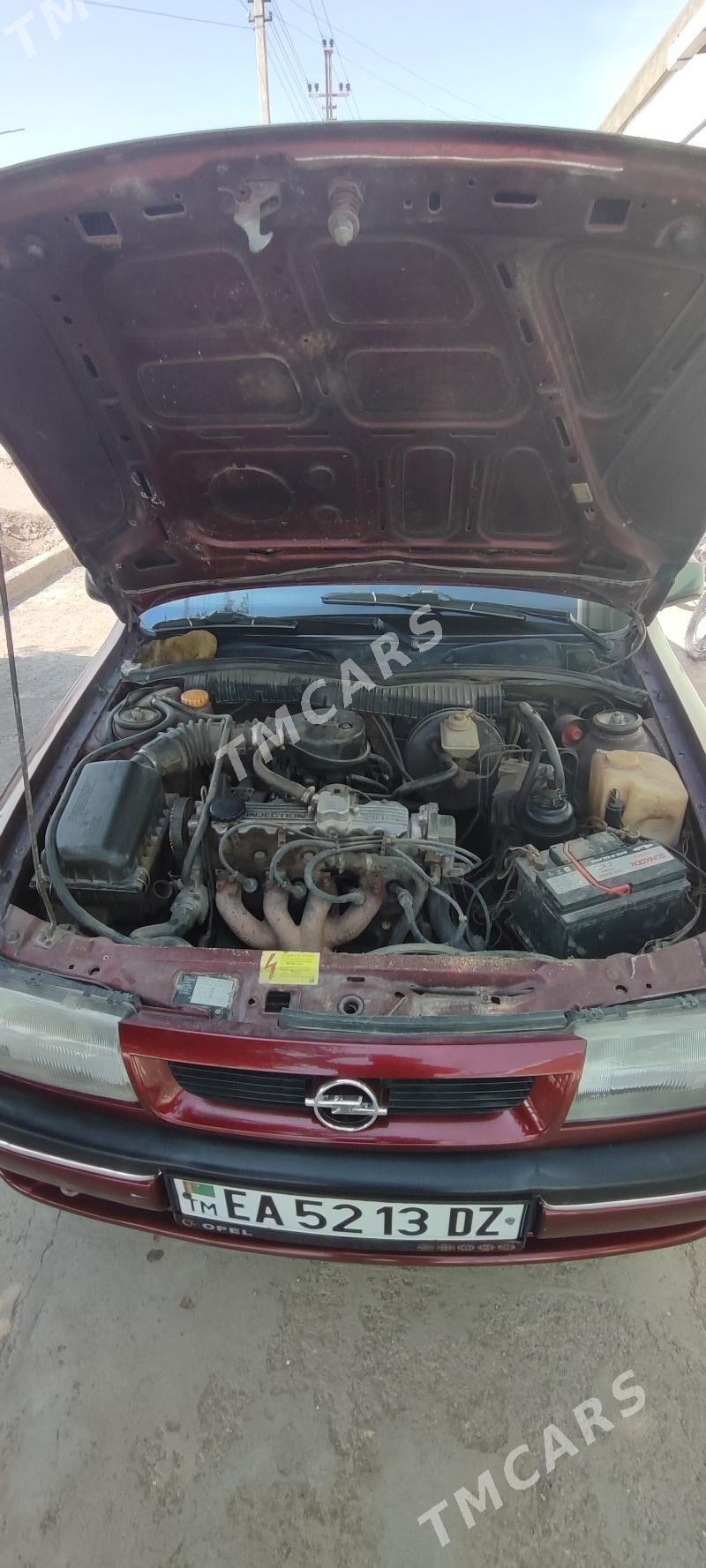 Opel Vectra 1993 - 45 000 TMT - Кёнеургенч - img 7