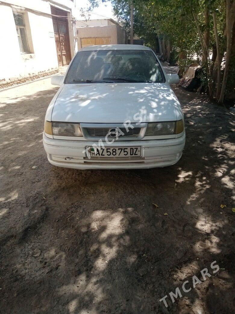 Opel Vectra 1993 - 20 000 TMT - Гурбансолтан Едже - img 4