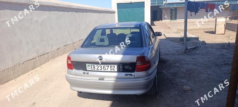 Opel Astra 1994 - 40 000 TMT - Gubadag - img 6