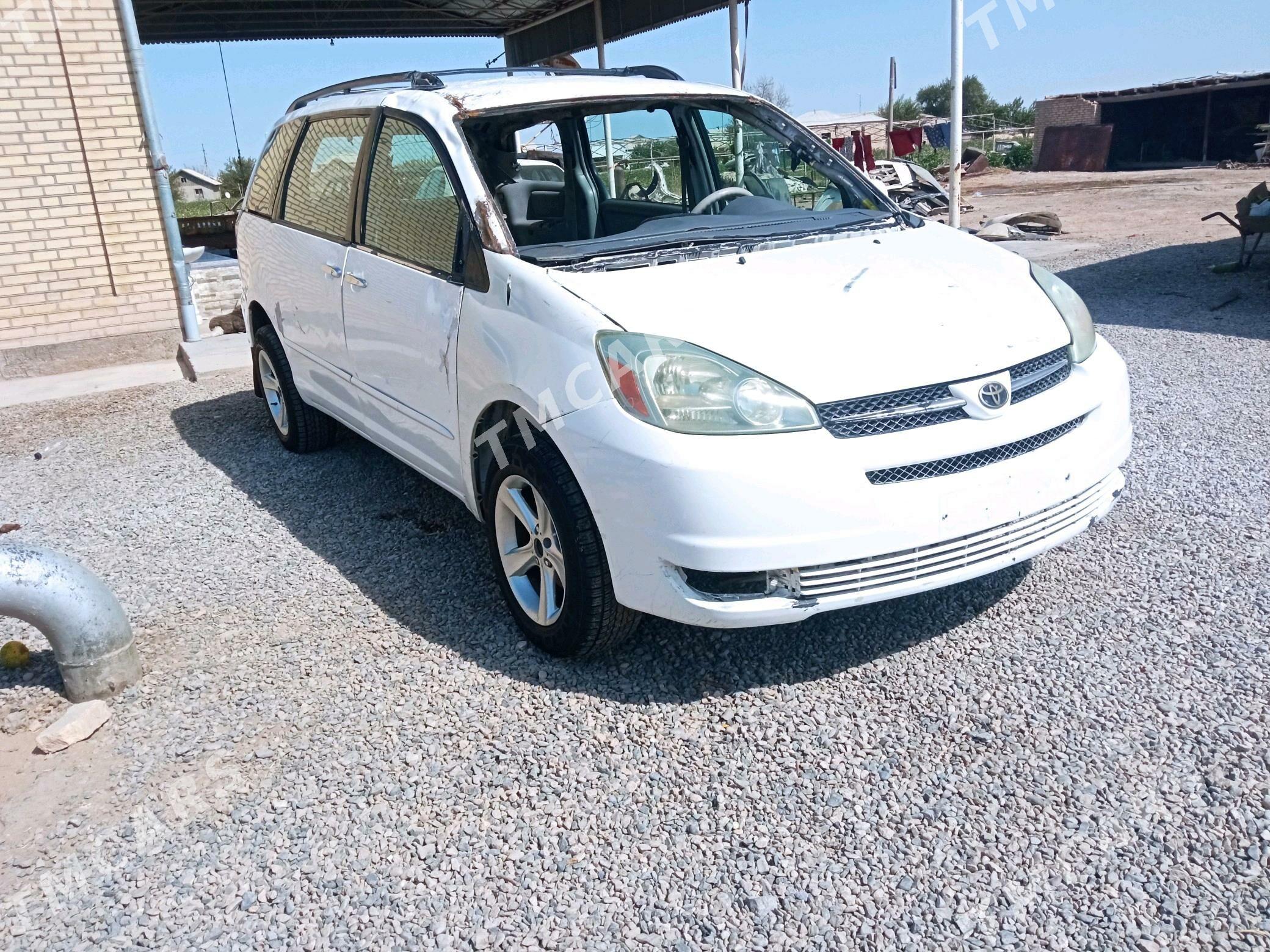 Toyota Sienna 2005 - 130 000 TMT - Мургап - img 2