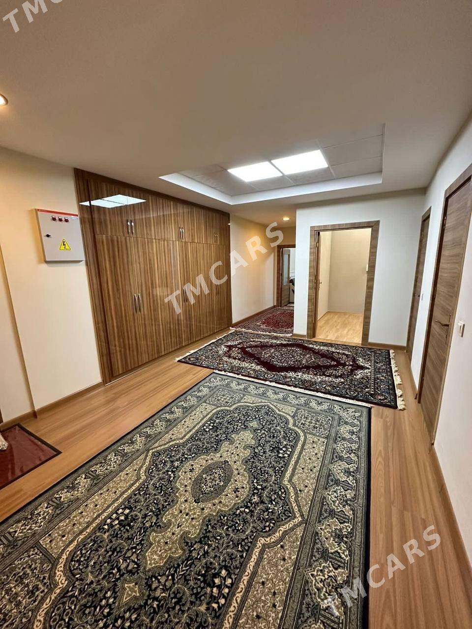 Гуртлы  2017  2 комн 90 м2 - Ашхабад - img 9