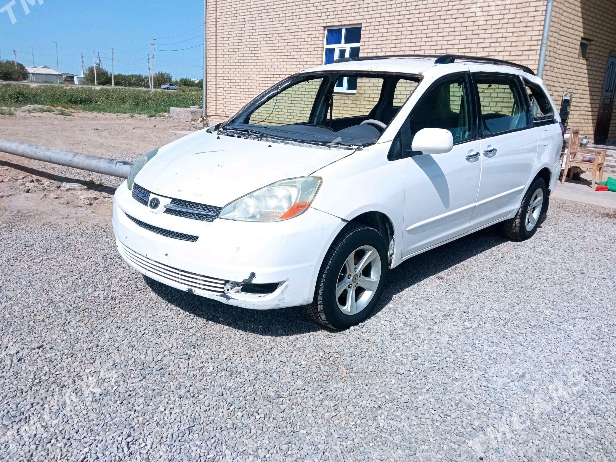 Toyota Sienna 2005 - 130 000 TMT - Мургап - img 4