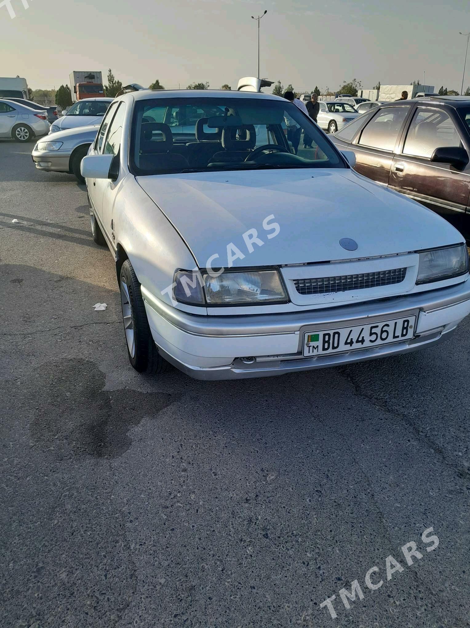 Opel Vectra 1990 - 40 000 TMT - Чарджоу - img 4