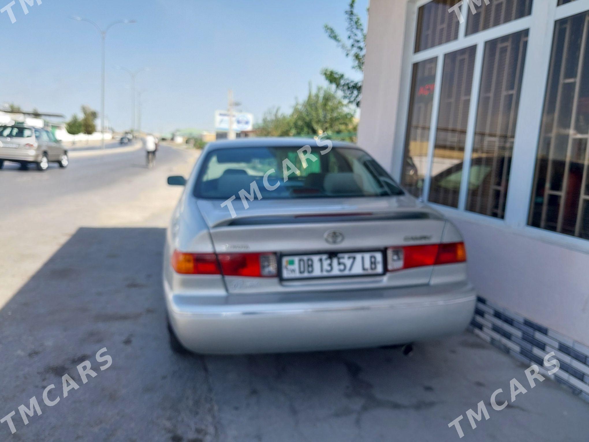 Toyota Camry 2001 - 128 000 TMT - Туркменабат - img 3