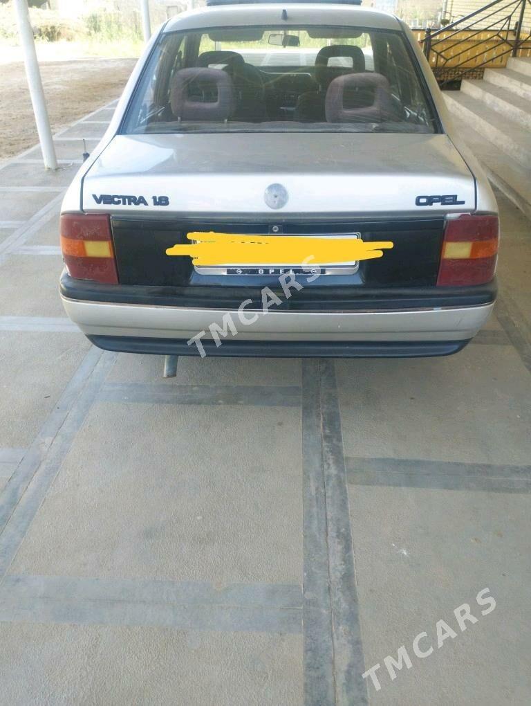 Opel Vectra 1992 - 27 000 TMT - Мары - img 3