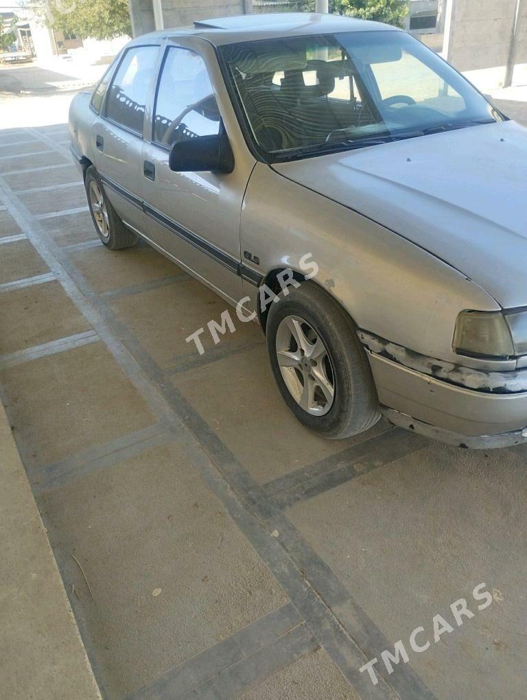 Opel Vectra 1992 - 27 000 TMT - Мары - img 5
