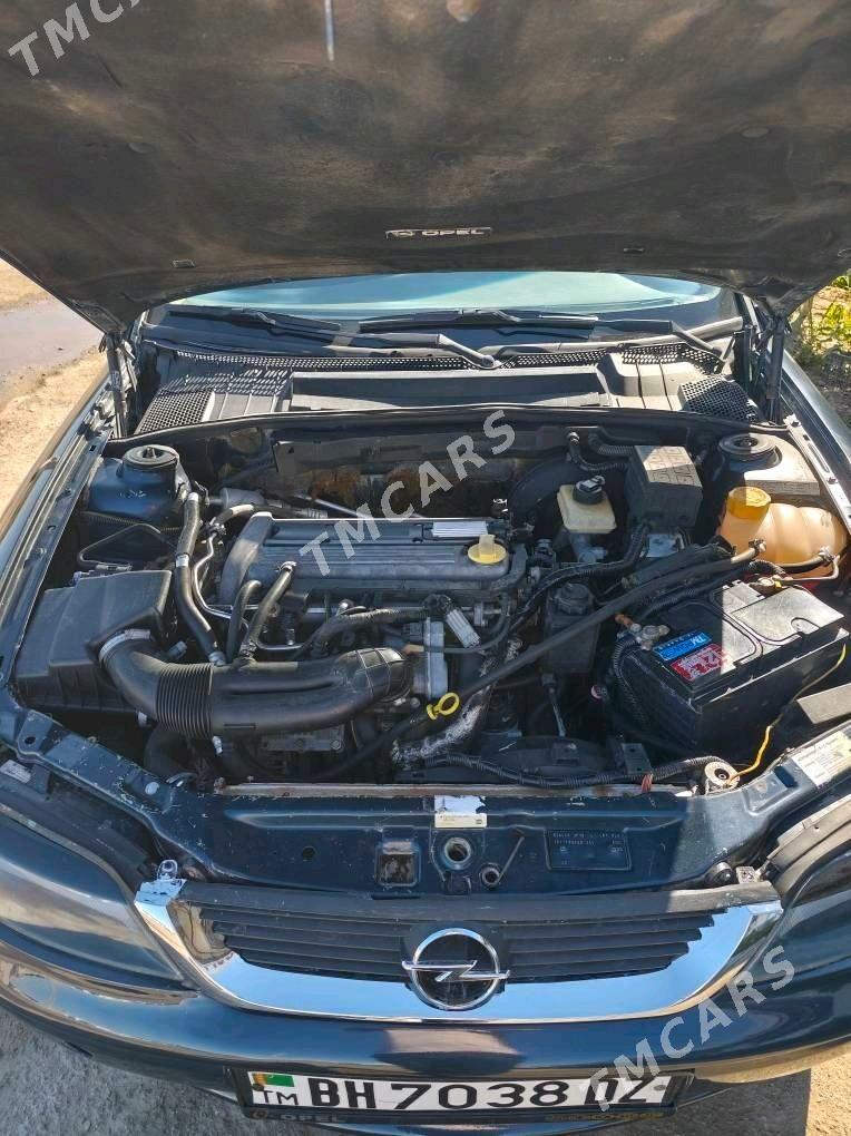 Opel Vectra 2001 - 60 000 TMT - Дашогуз - img 2