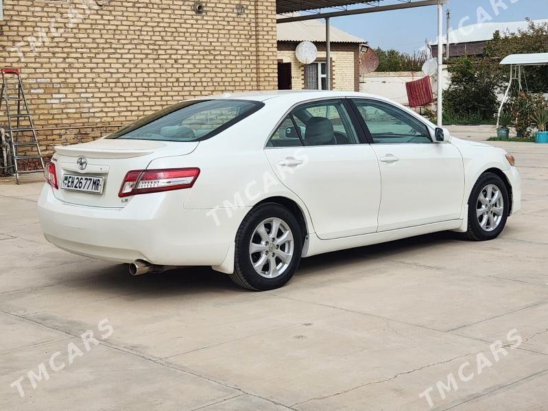 Toyota Camry 2010 - 169 000 TMT - Мары - img 3