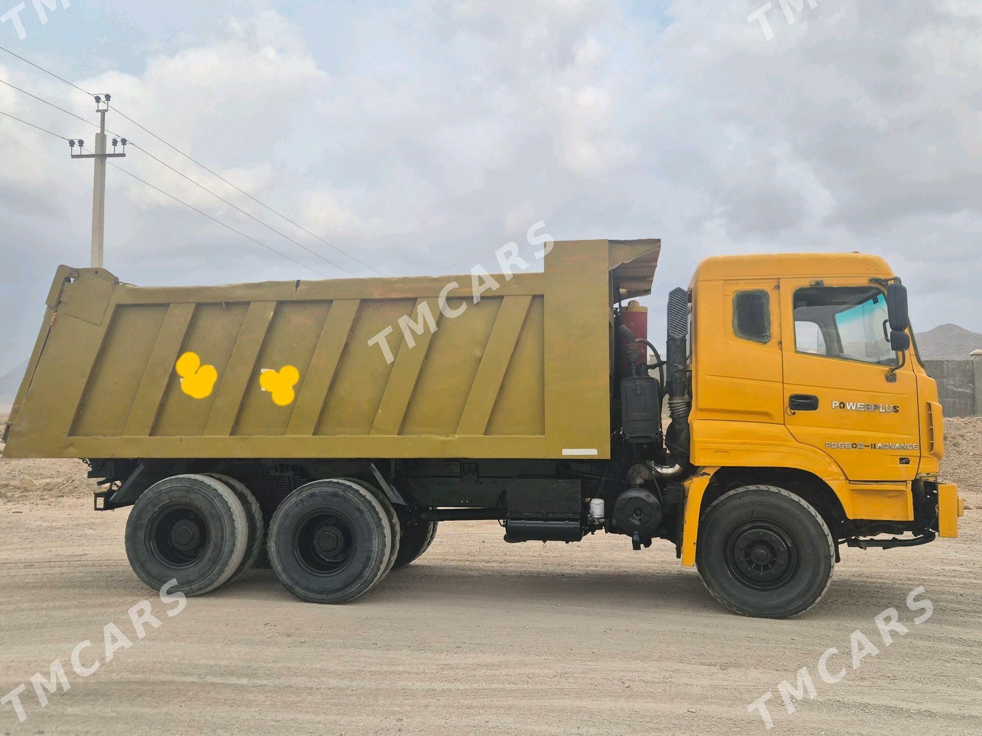 Howo Sinotruk 2013 - 500 000 TMT - Балканабат - img 3