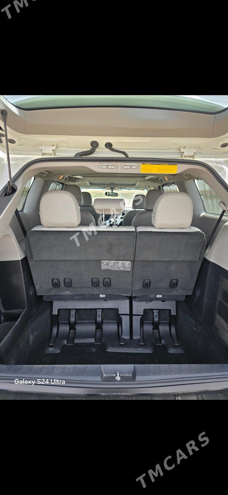 Toyota Sienna 2018 - 450 000 TMT - "Алтын Асыр" Гундогар базары ( Толкучка) - img 8