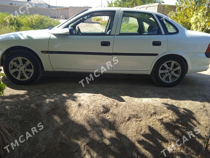 Opel Vectra 1998 - 45 000 TMT - Дашогуз - img 2