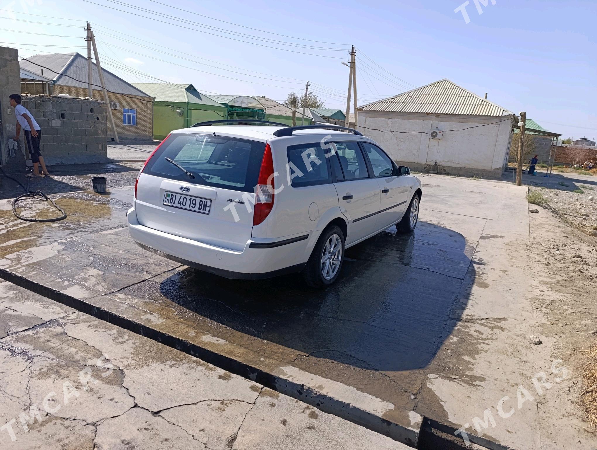 Ford Mondeo 2004 - 50 000 TMT - Gyzylarbat - img 3