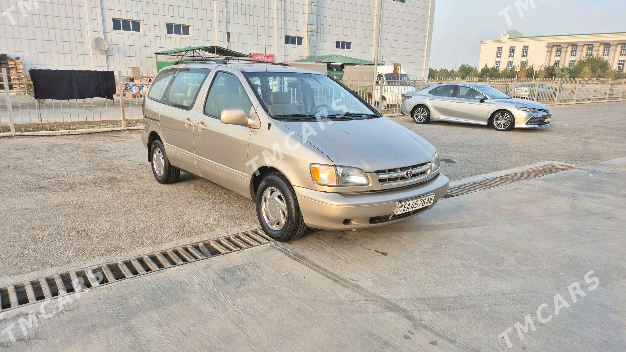 Toyota Sienna 2000 - 158 000 TMT - Гёкдепе - img 5