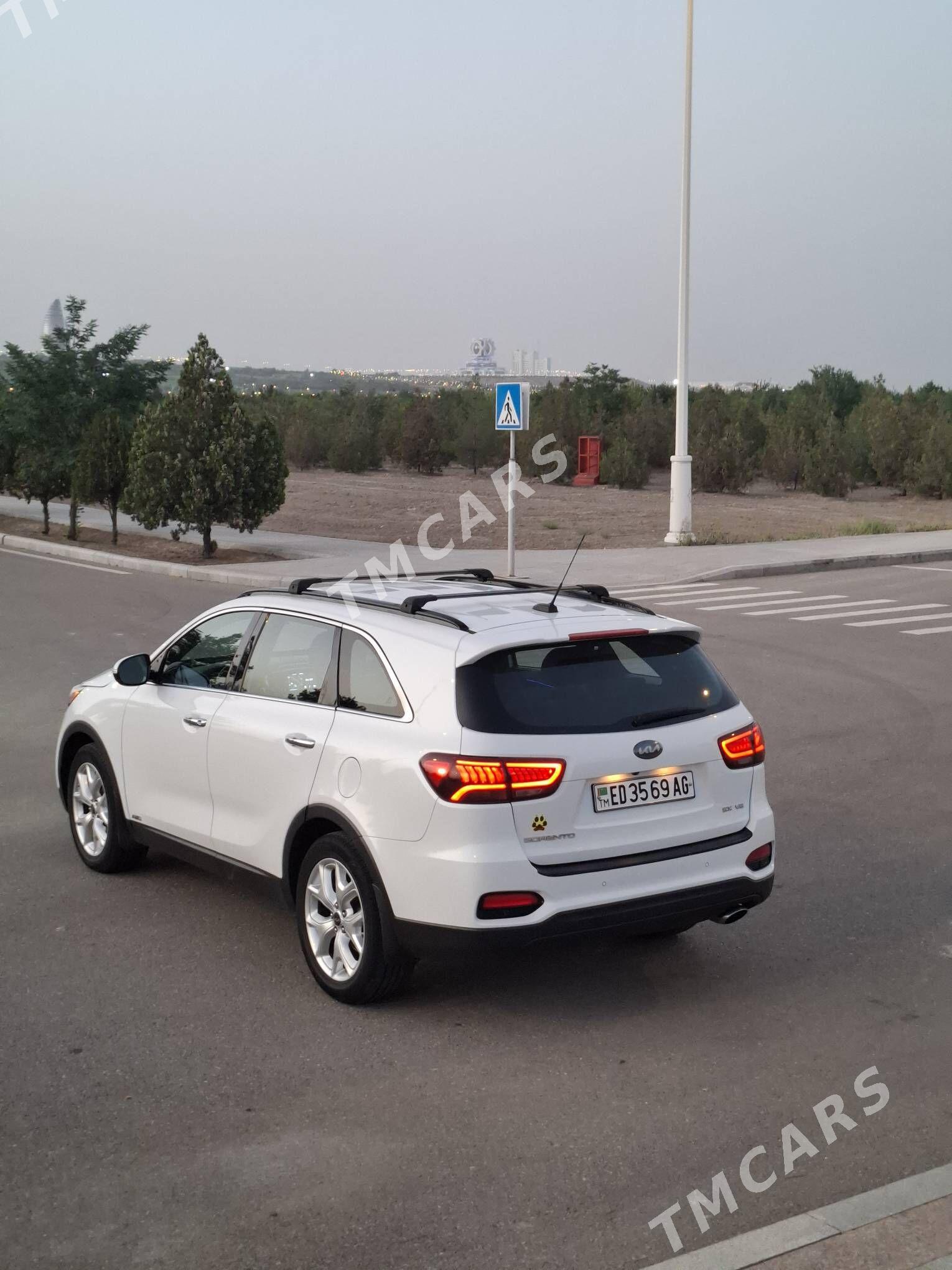 Kia Sorento 2019 - 260 000 TMT - Ашхабад - img 4