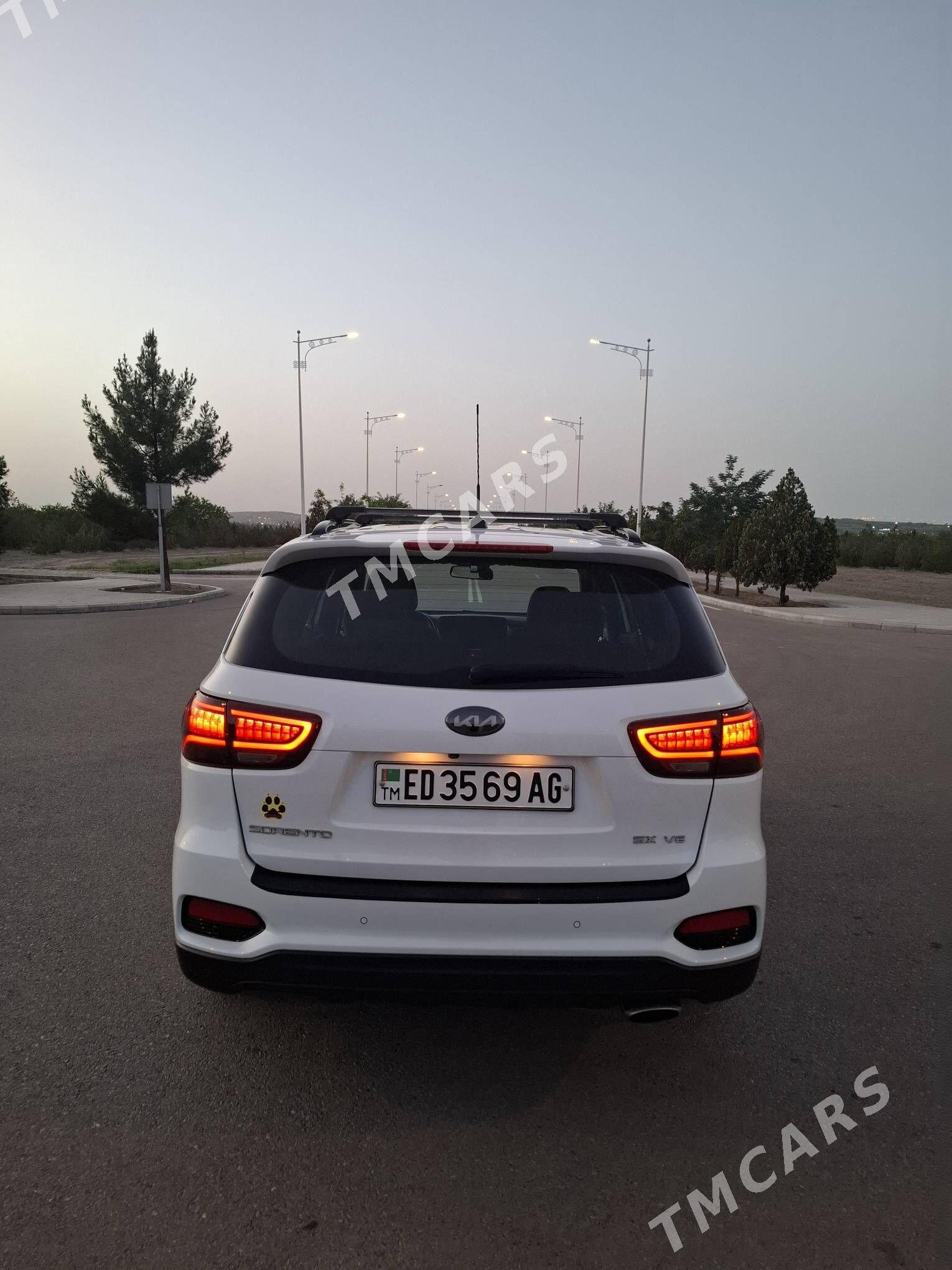 Kia Sorento 2019 - 260 000 TMT - Ашхабад - img 8