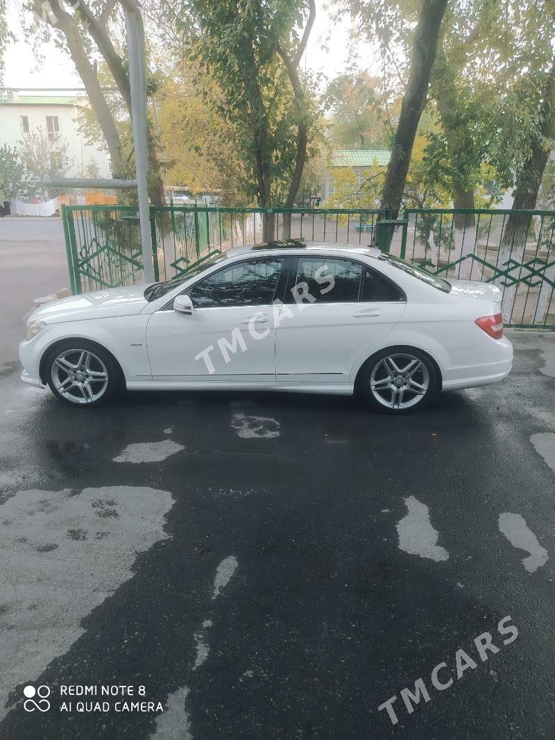 Mercedes-Benz C350 2009 - 185 000 TMT - Ашхабад - img 2