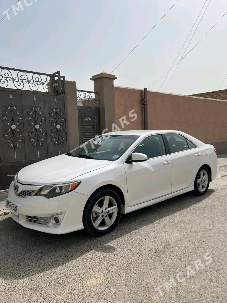 Toyota Camry 2012 - 230 000 TMT - Мары - img 5