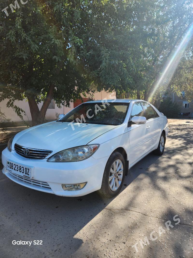 Toyota Camry 2002 - 135 000 TMT - Дашогуз - img 4