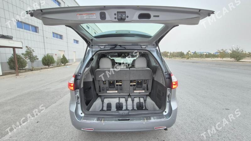 Toyota Sienna 2015 - 375 000 TMT - Гёкдепе - img 4