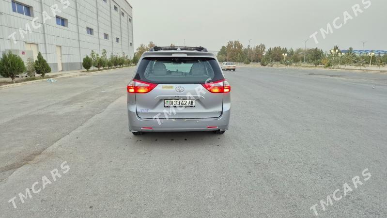 Toyota Sienna 2015 - 375 000 TMT - Гёкдепе - img 6