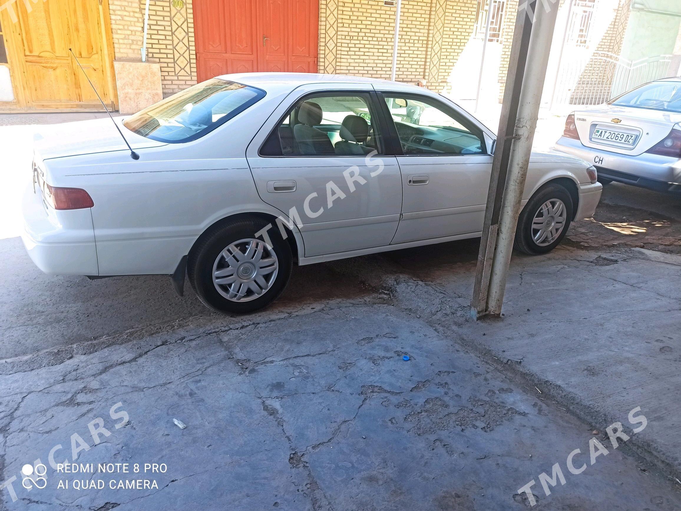 Toyota Camry 2001 - 170 000 TMT - Daşoguz - img 2