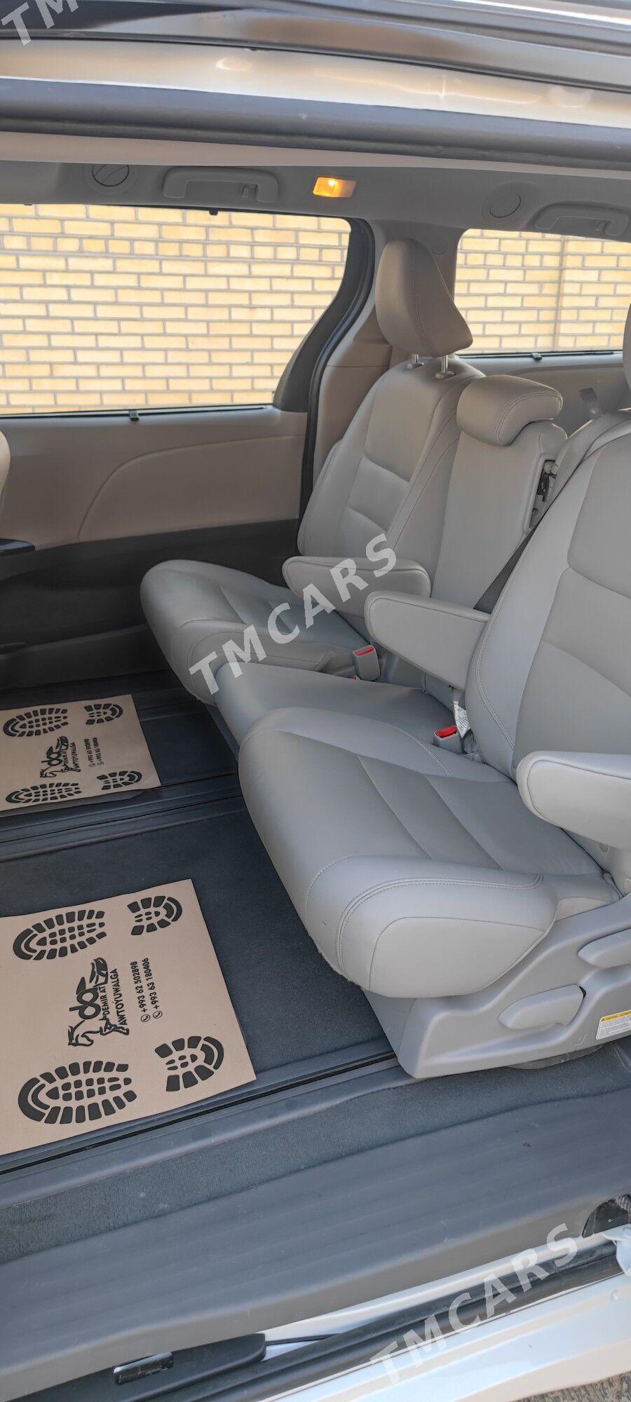 Toyota Sienna 2020 - 500 000 TMT - Мары - img 6