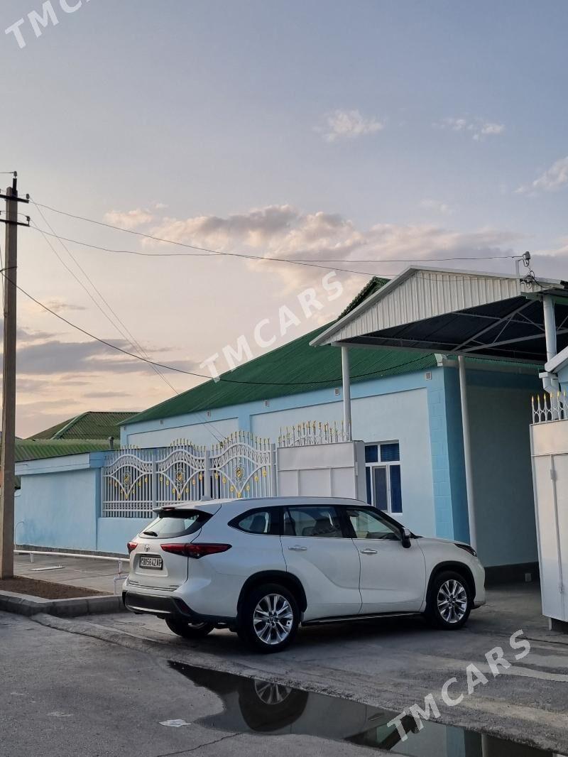 Toyota Highlander 2021 - 750 000 TMT - Aşgabat - img 2