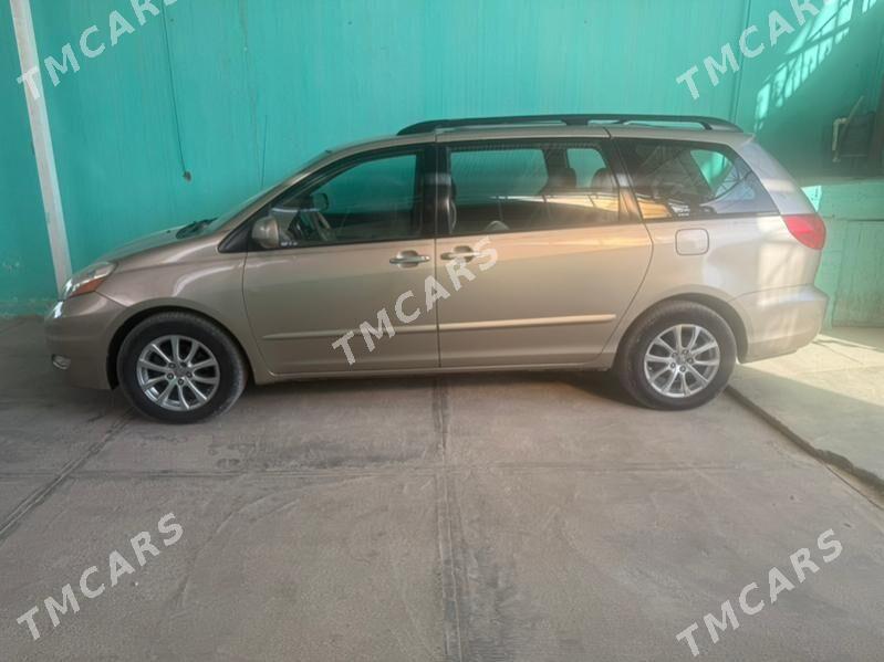 Toyota Sienna 2007 - 230 000 TMT - Гызыларбат - img 4