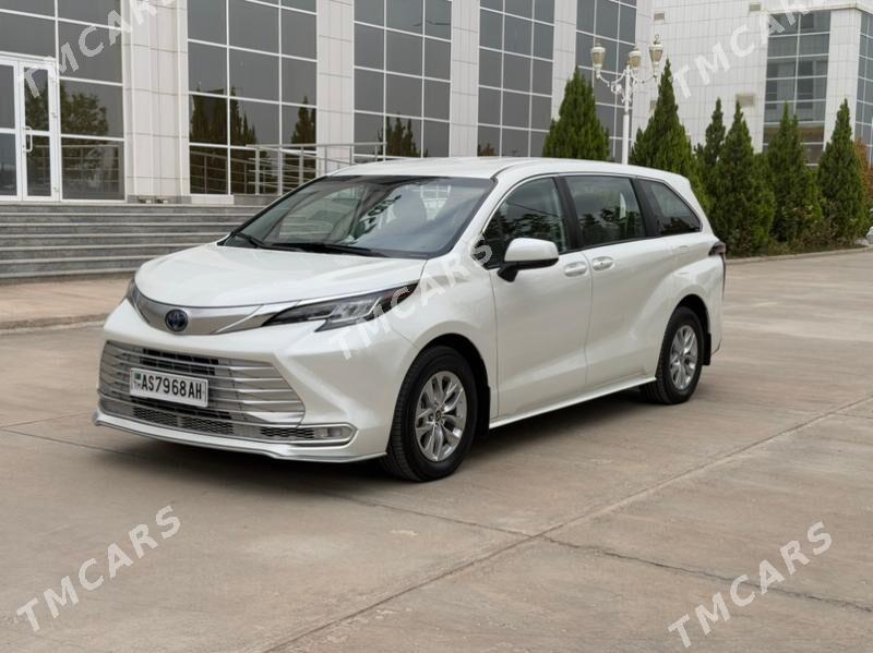 Toyota Sienna 2021 - 430 000 TMT - Ашхабад - img 4