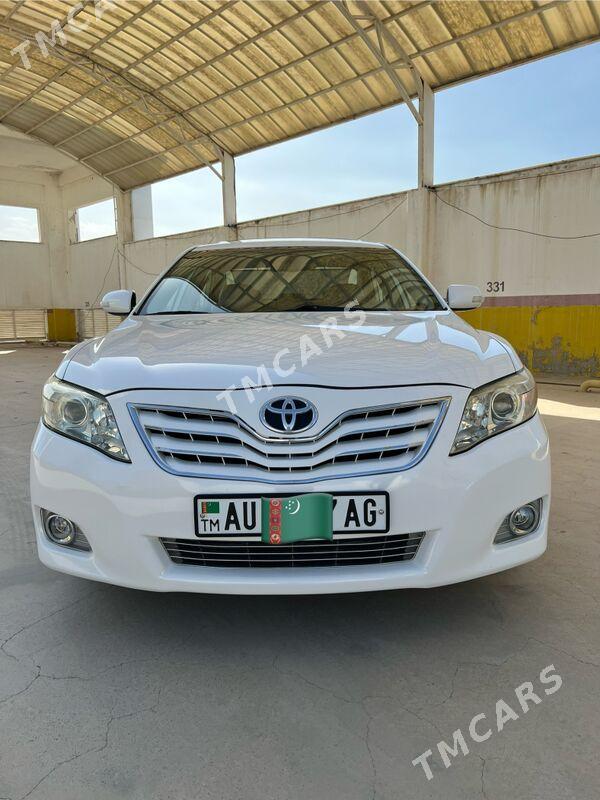 Toyota Camry 2011 - 217 000 TMT - Чоганлы - img 2