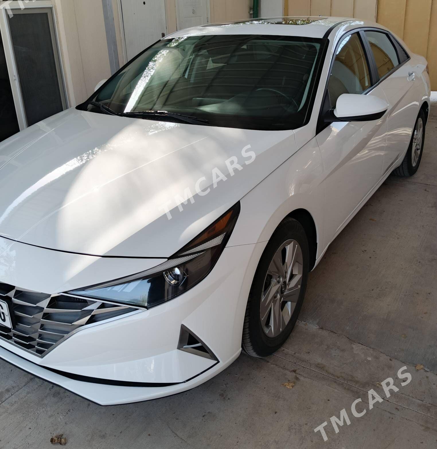 Hyundai Elantra 2022 - 270 000 TMT - Бузмеин - img 2
