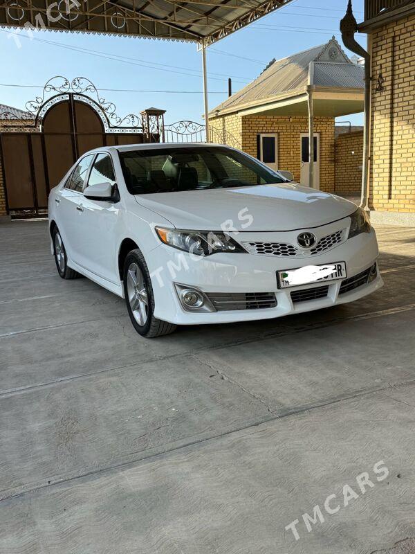 Toyota Camry 2013 - 230 000 TMT - Мары - img 7