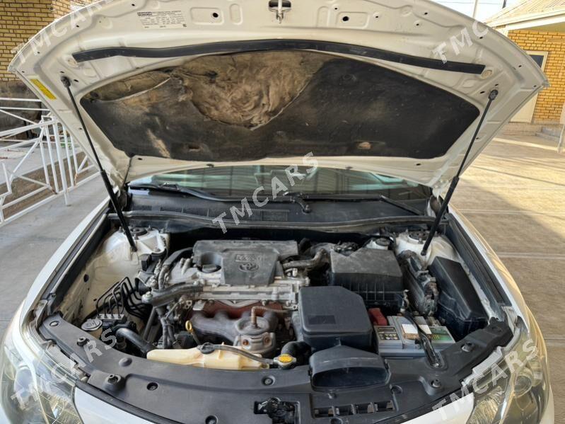 Toyota Camry 2013 - 230 000 TMT - Мары - img 3
