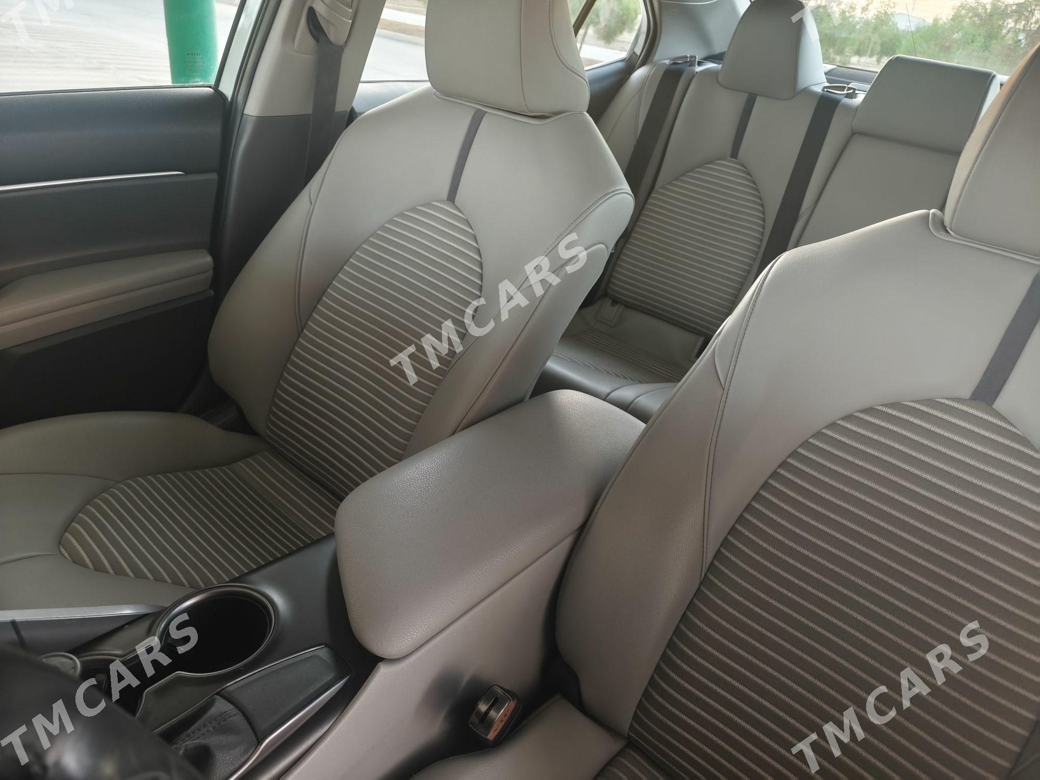 Toyota Camry 2021 - 320 000 TMT - Район ст. Аэропорта, ул. Гагарина - img 6