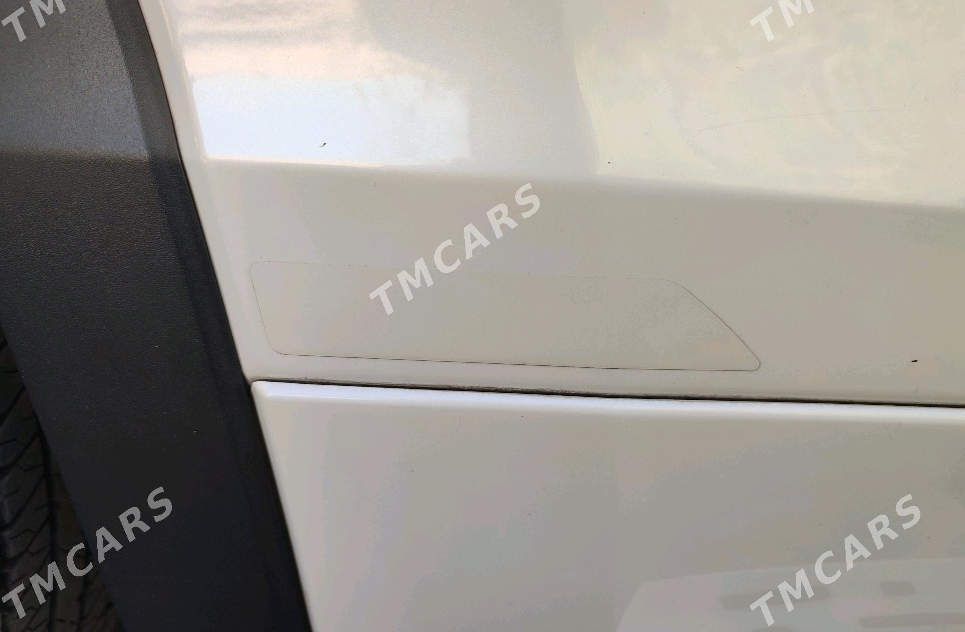 Toyota Highlander 2018 - 520 000 TMT - Türkmenbaşy etr. - img 9