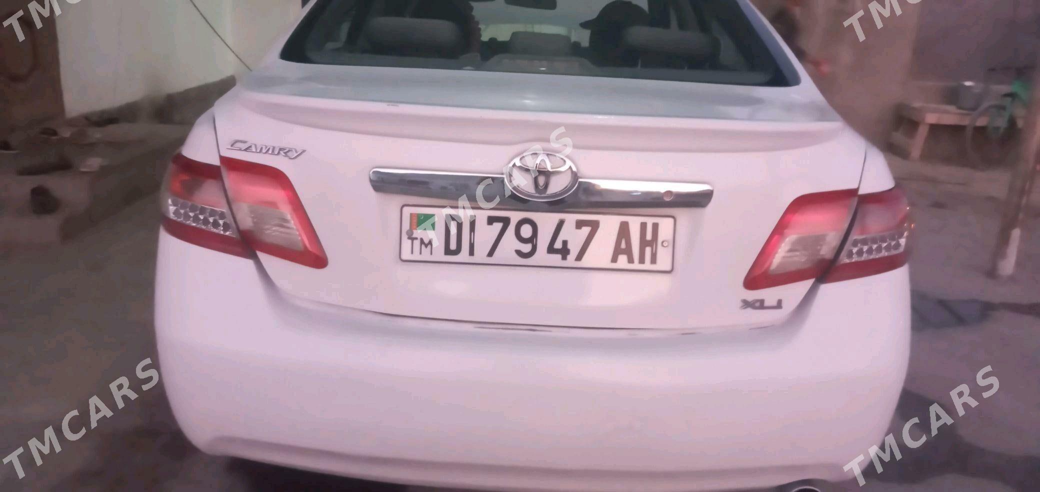 Toyota Camry 2011 - 155 000 TMT - Gökdepe - img 8