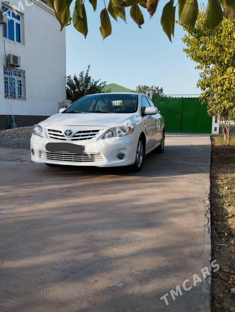 Toyota Corolla 2013 - 190 000 TMT - Тязе заман - img 3