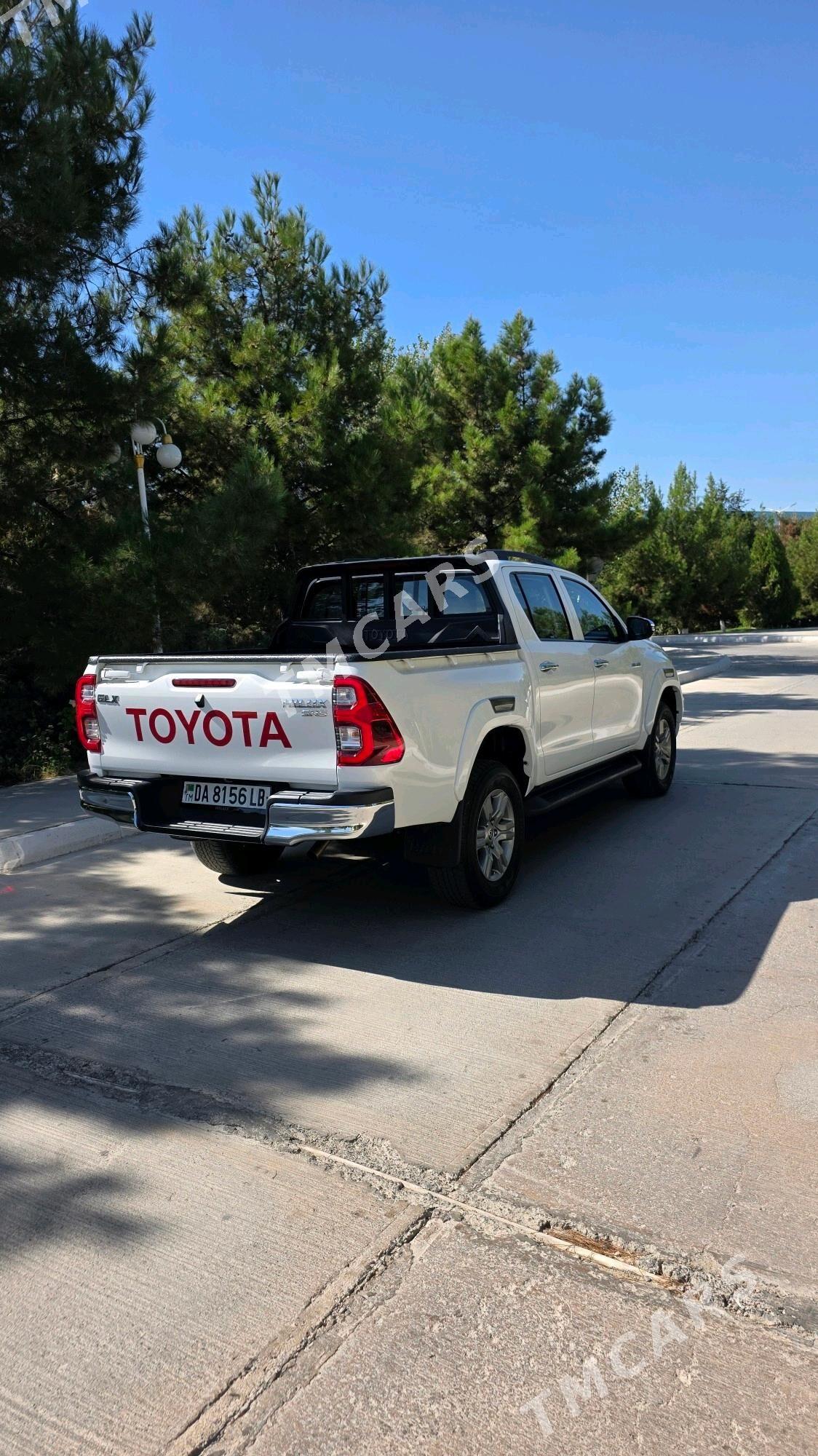 Toyota Hilux 2022 - 585 000 TMT - Türkmenabat - img 3
