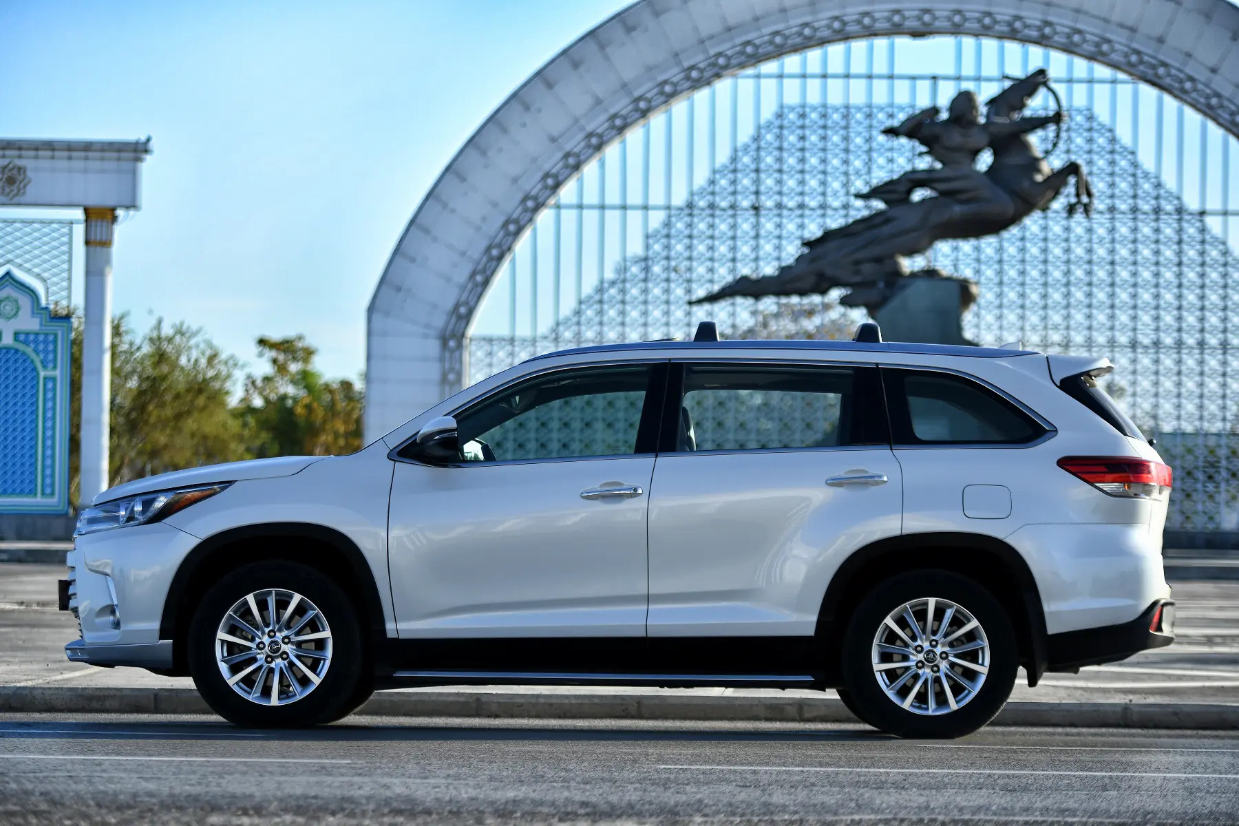 Toyota Highlander 2019 - 500 000 TMT - Дашогуз - img 5