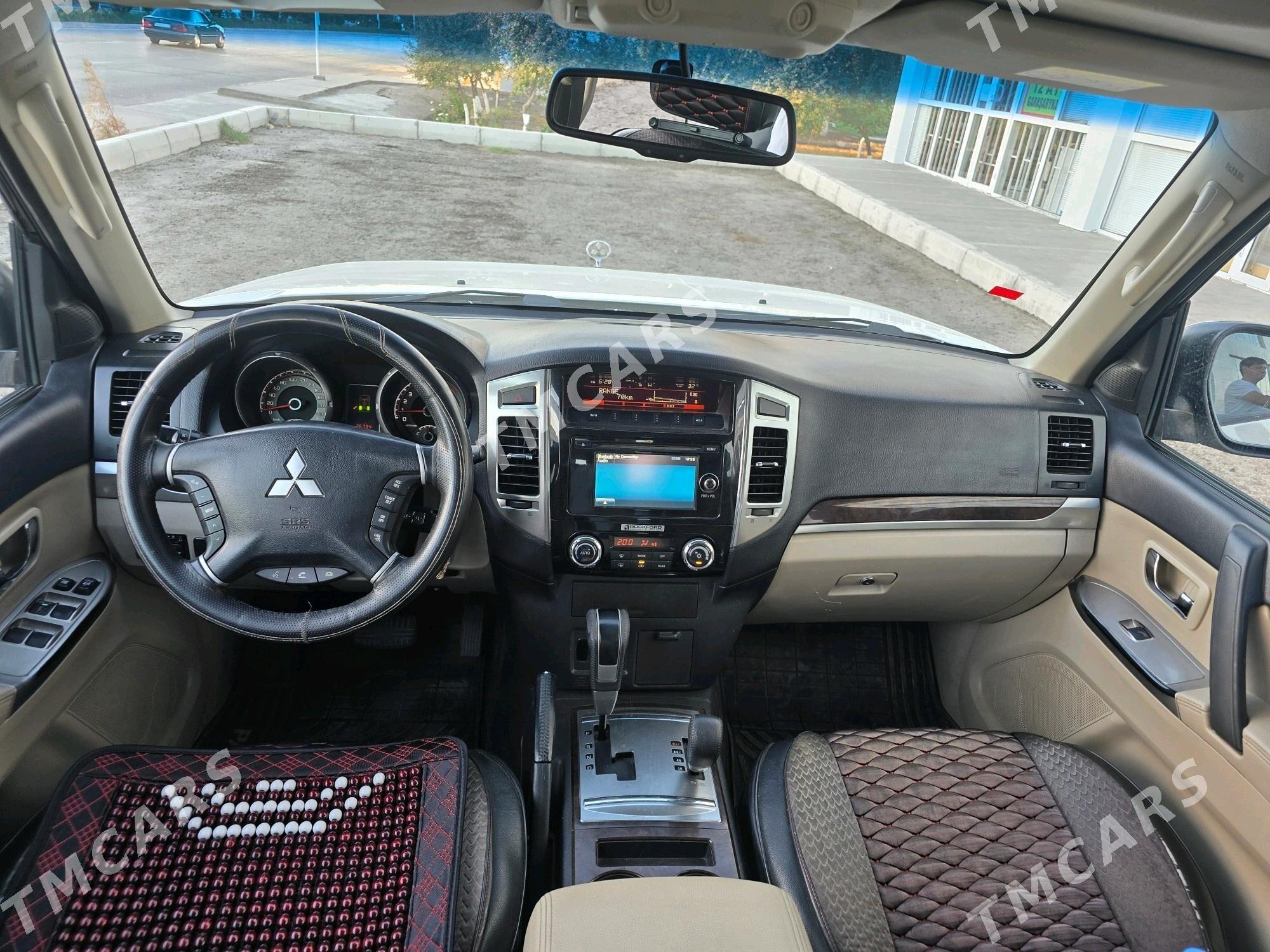 Mitsubishi Pajero 2015 - 360 000 TMT - Türkmenabat - img 10