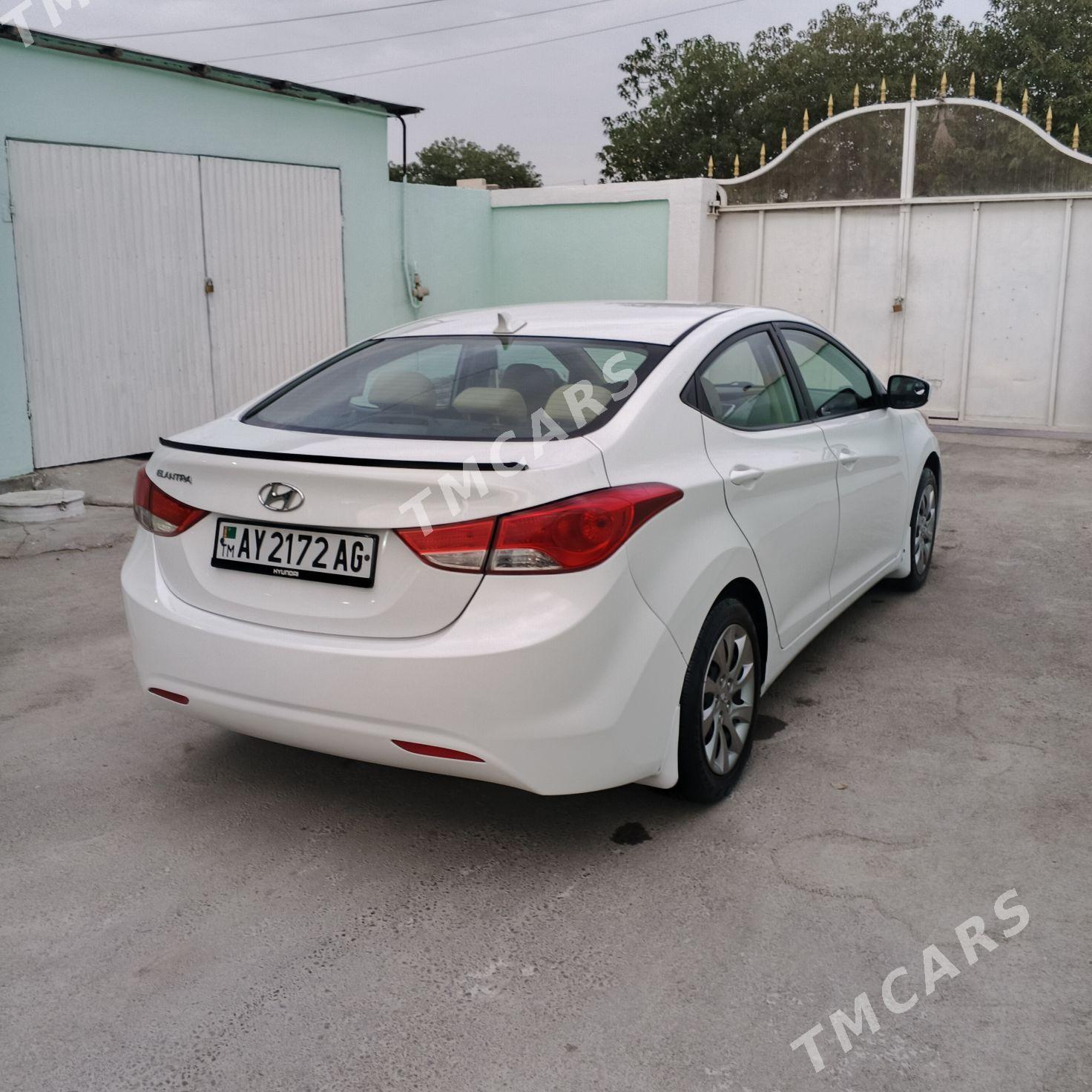 Hyundai Elantra 2011 - 153 000 TMT - Ашхабад - img 3
