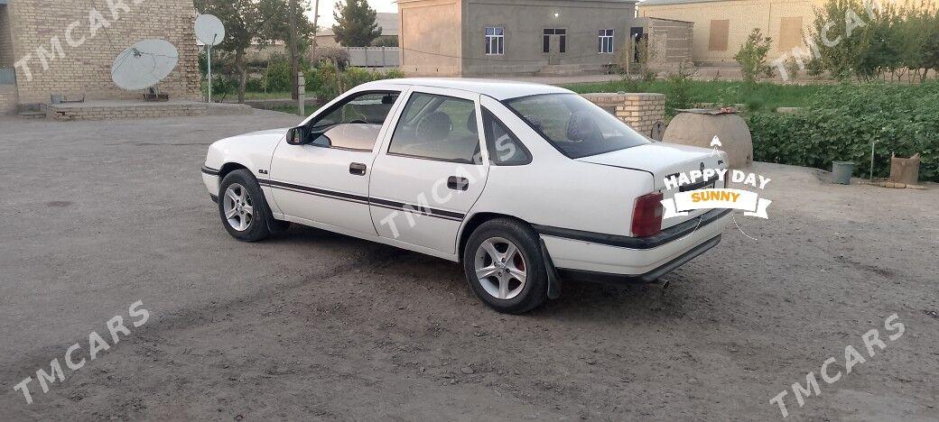 Opel Vectra 1992 - 28 000 TMT - Мары - img 3