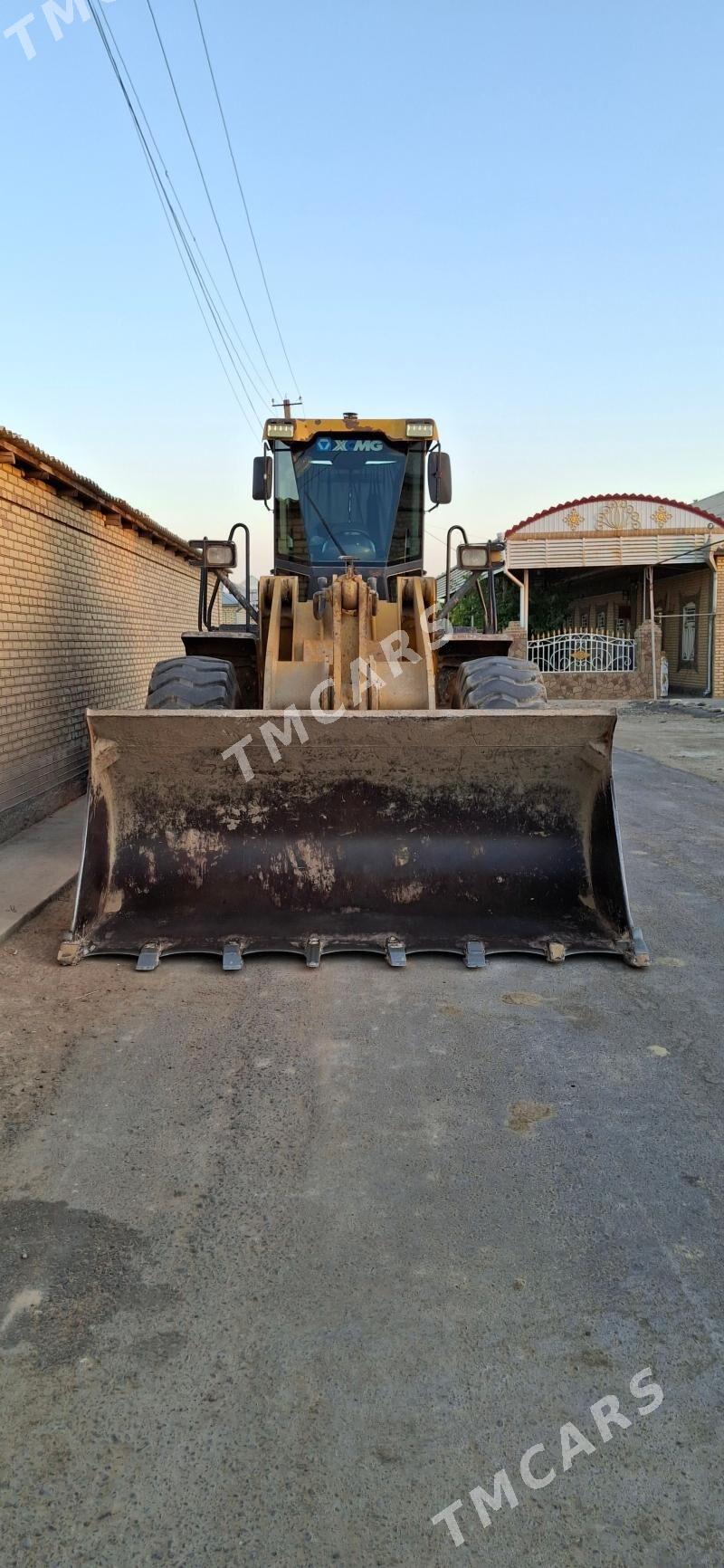 XCMG LW500F 2014 - 500 000 TMT - Мары - img 5