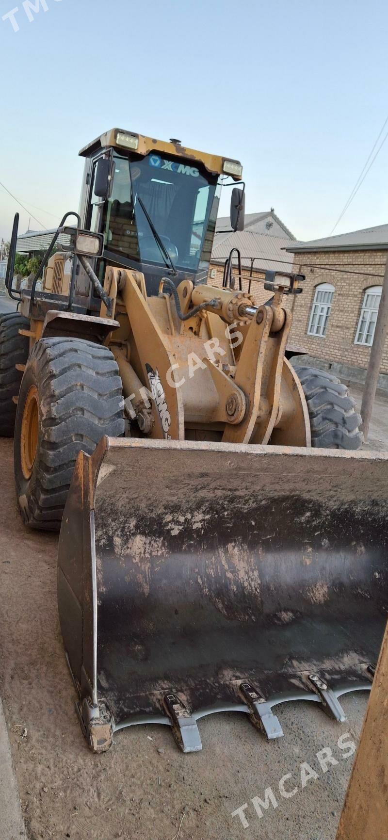 XCMG LW500F 2014 - 500 000 TMT - Мары - img 8