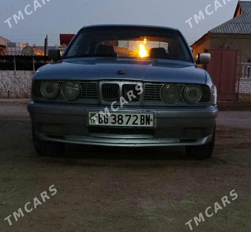 BMW 525 1989 - 40 000 TMT - Джебел - img 3