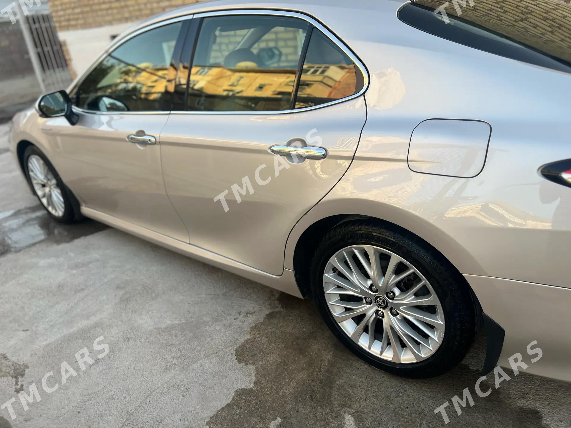 Toyota Camry 2021 - 430 000 TMT - Мары - img 4