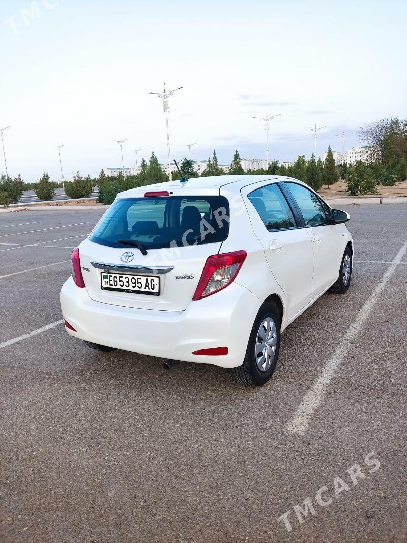 Toyota Yaris 2011 - 133 000 TMT - Ашхабад - img 3